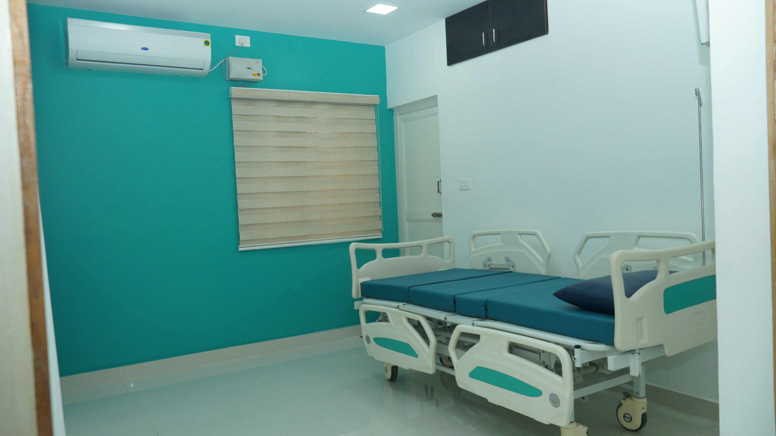 Trichy Arumeen Aesthetic Centere Hair Treatment and Gynecomastia Treatment Procedure Room 2